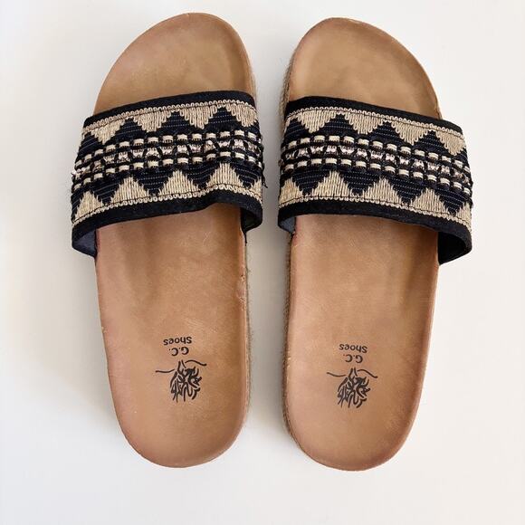 GC Shoes Good Company Sz 9 (40) Tribal Black and Gold Slide Sandals Cork Hemp - Picture 1 of 13